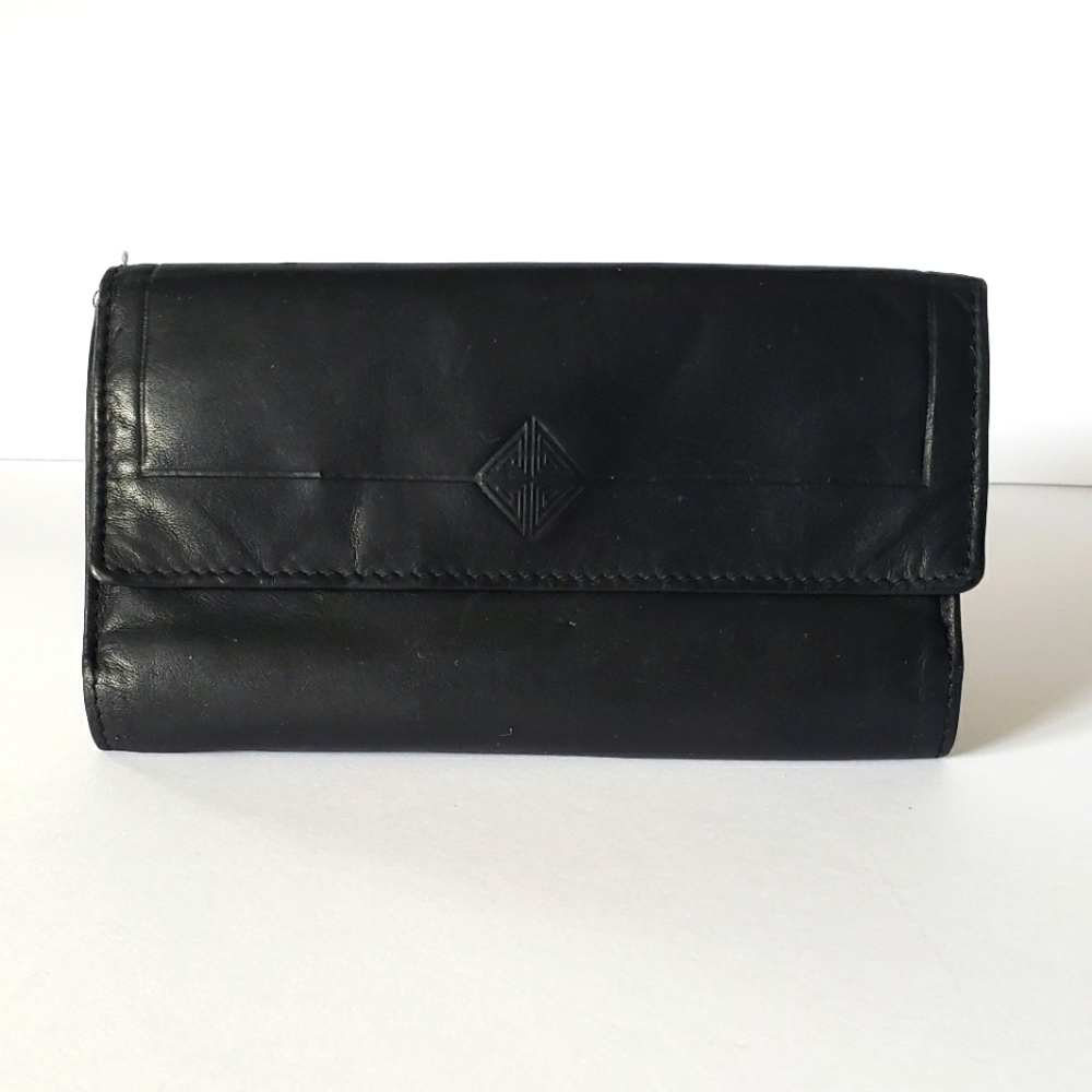VINTAGE PRINCESS GARDNER FULL GRAIN COWHIDE BLACK TRIFOLD WALLET